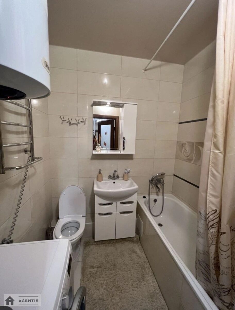 Сдам квартиру 2 комнаты, 40 m², 13 эт./20 этажей. Дарницкий район, Киев. 