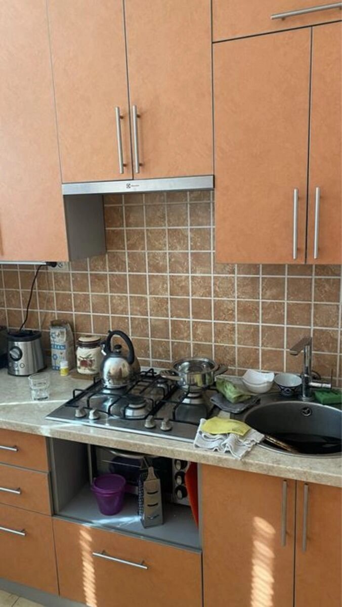 Здам квартиру 2 кімнати, 52 m², 8 пов./9 поверхів. 53, Тростянецька 53, Київ. 