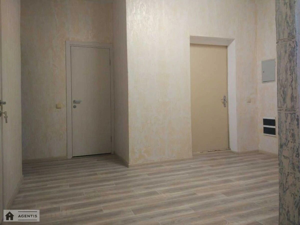 Здам квартиру 4 кімнати, 123 m², 19 пов./25 поверхів. 3, Срібнокільська 3, Київ. 