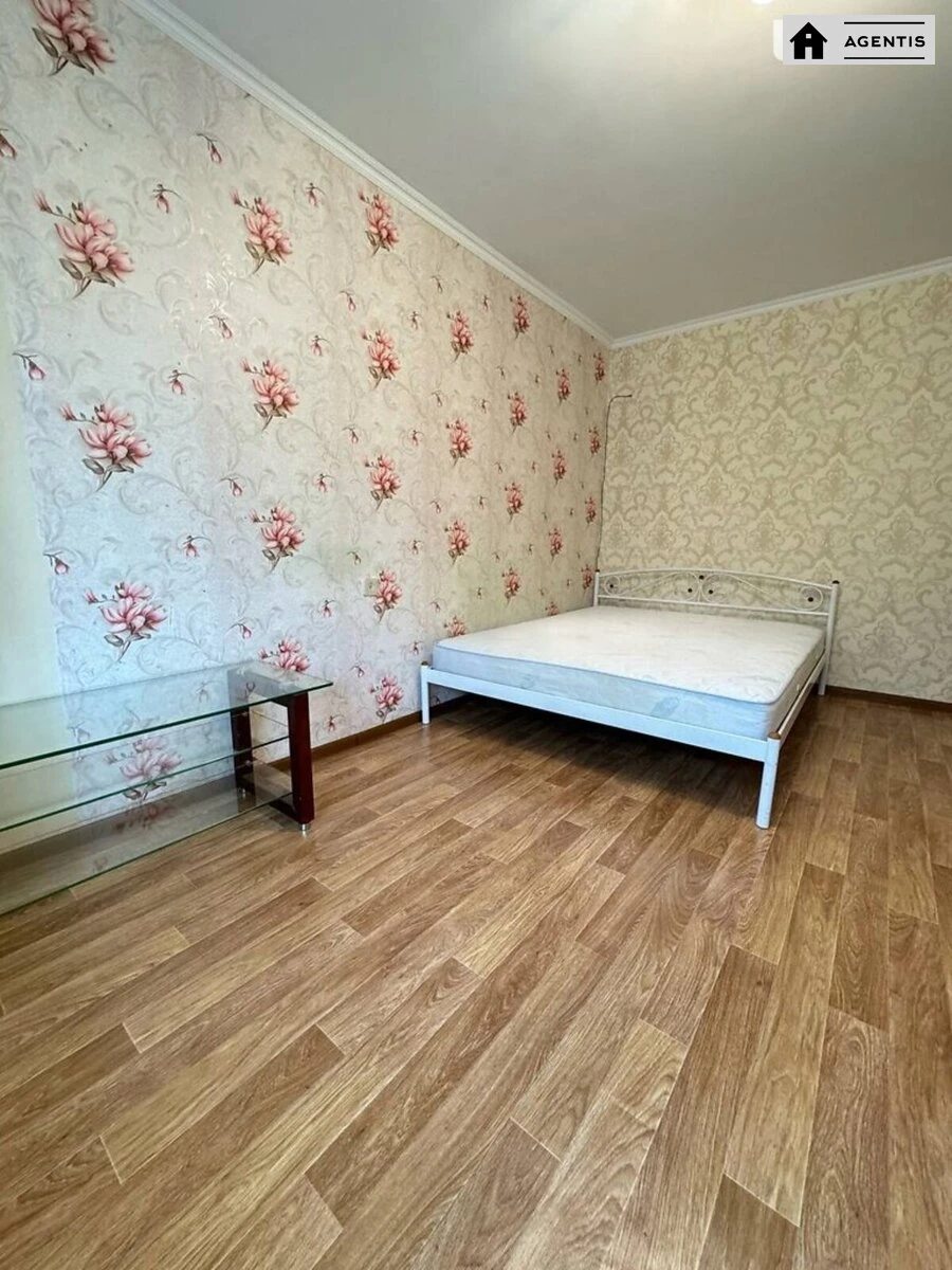 Apartment for rent 1 room, 32 m², 3rd fl./9 floors. 26, Symyrenka 26, Kyiv. 