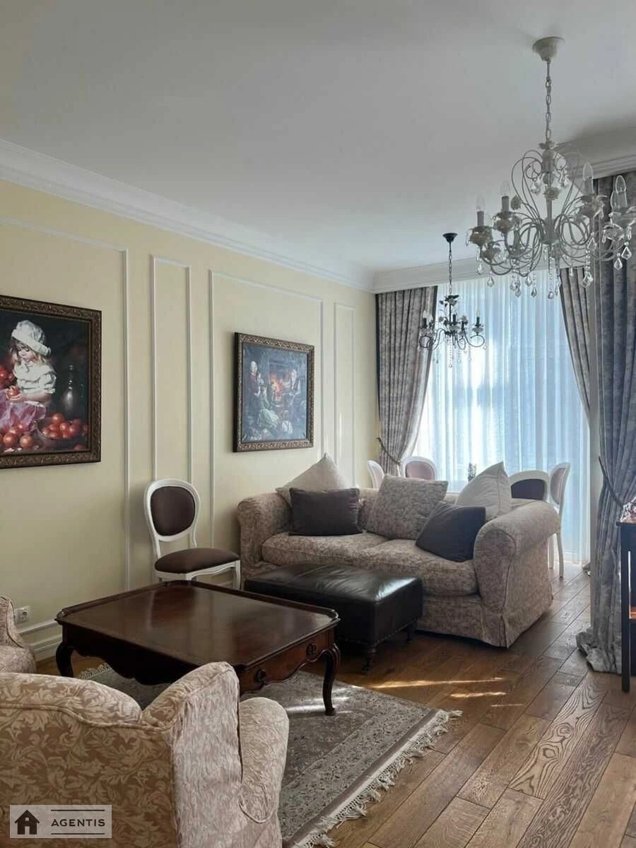 Сдам квартиру 3 комнаты, 123 m², 7 эт./9 этажей. 47, Зверинецкая 47, Киев. 