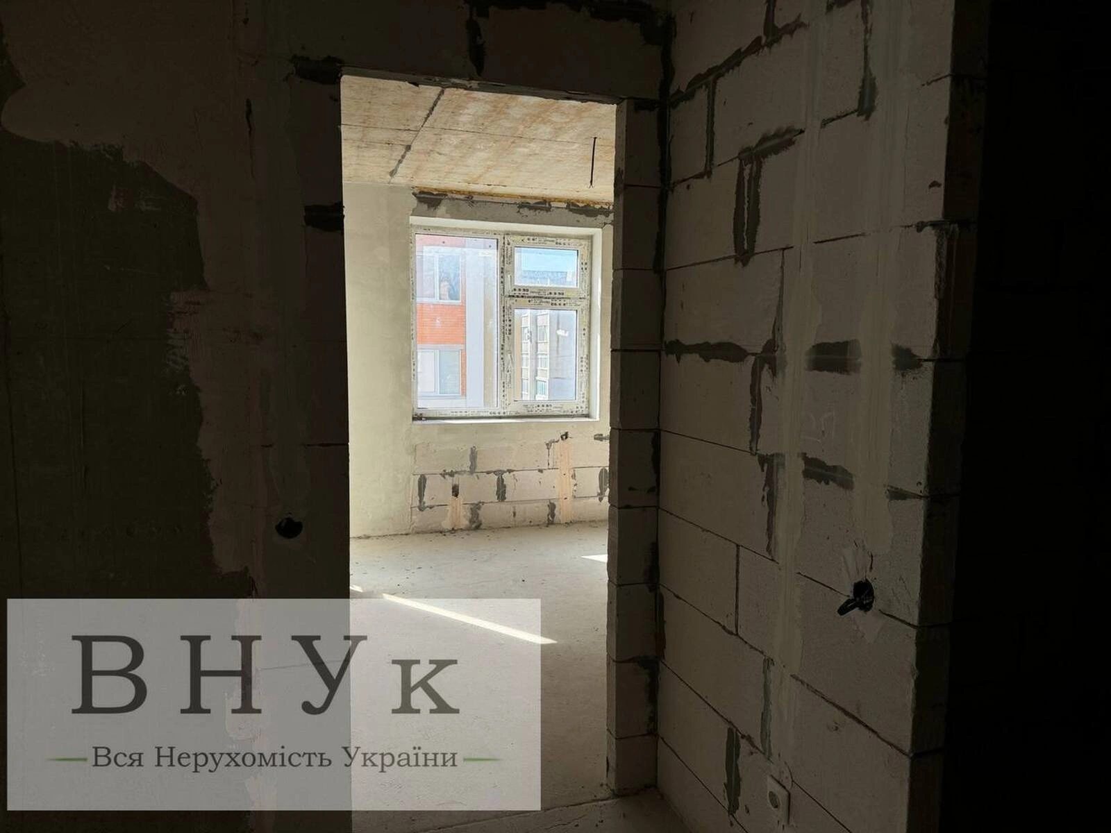 Продаж квартири 1 кімната, 42 m², 4 пов./10 поверхів. Тролейбусна вул., Тернопіль. 