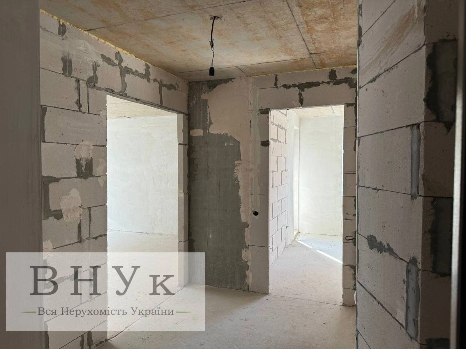 Продаж квартири 1 кімната, 42 m², 4 пов./10 поверхів. Тролейбусна вул., Тернопіль. 