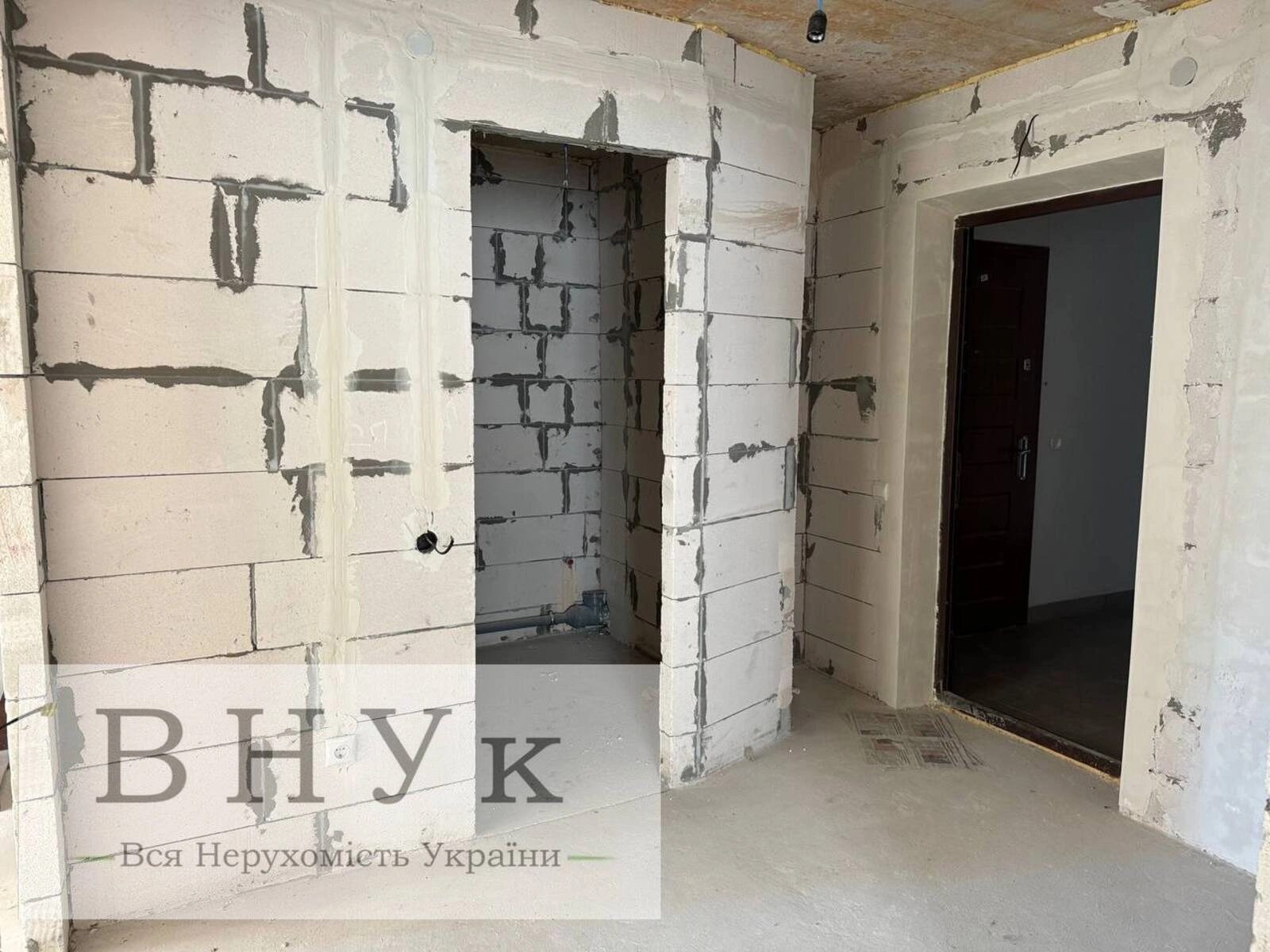 Продаж квартири 1 кімната, 42 m², 4 пов./10 поверхів. Тролейбусна вул., Тернопіль. 