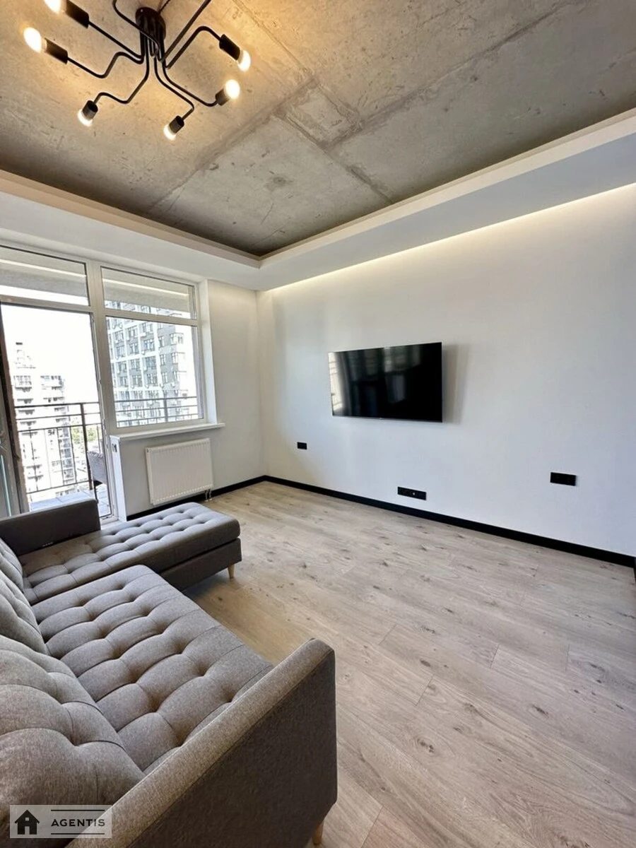 Сдам квартиру 2 комнаты, 84 m², 13 эт./14 этажей. Правды, Киев. 