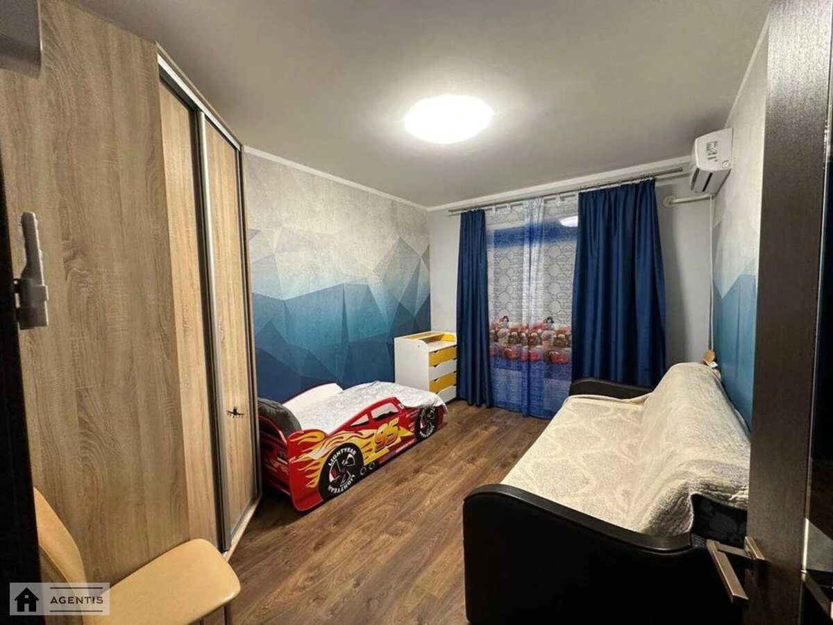 Здам квартиру 2 кімнати, 53 m², 2 пов./17 поверхів. 40, Клавдіївська 40, Київ. 