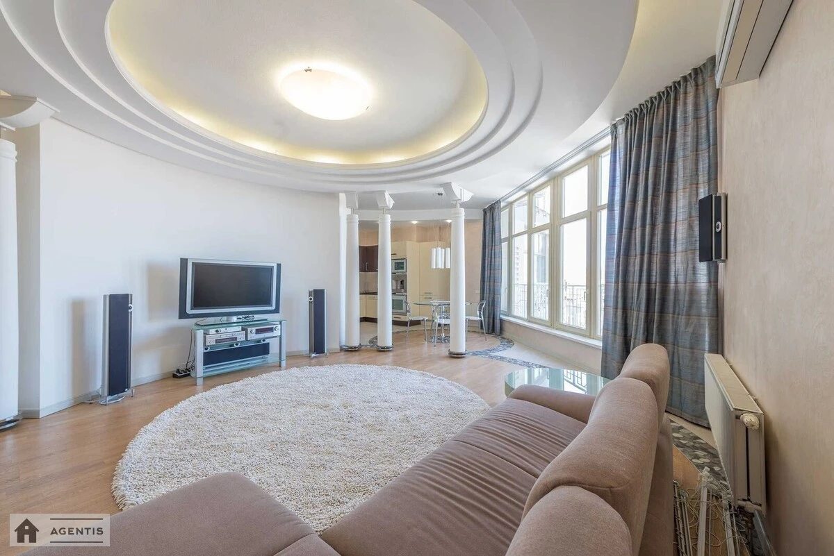 Apartment for rent 3 rooms, 150 m², 10th fl./12 floors. 49, Volodymyrska 49, Kyiv. 