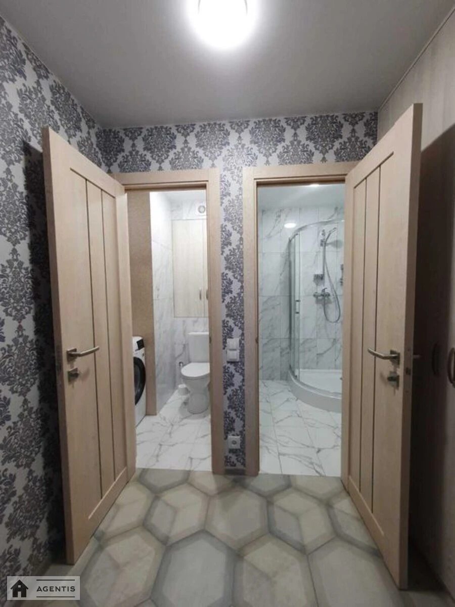 Сдам квартиру 2 комнаты, 58 m², 14 эт./16 этажей. 7, Юрія Іллєнка вул. (Мельникова), Киев. 