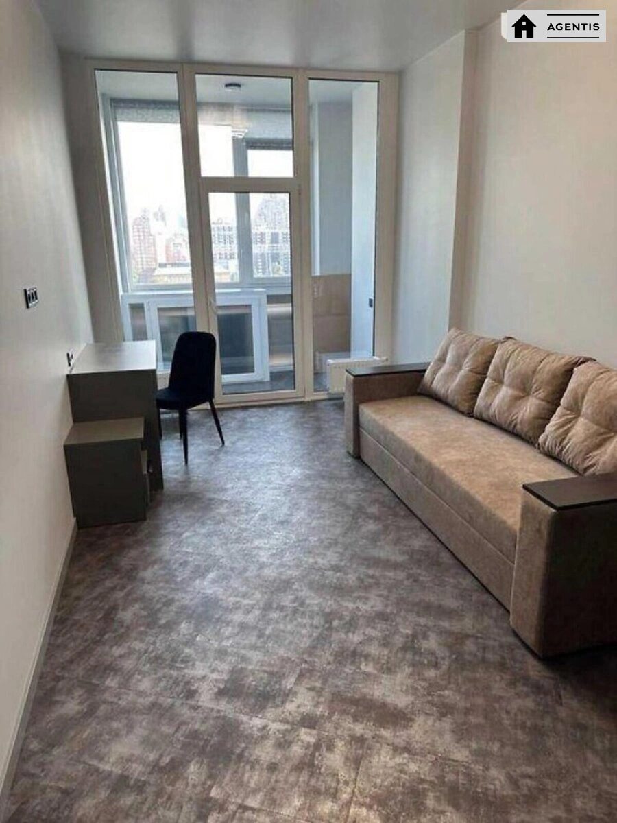 Сдам квартиру 3 комнаты, 86 m², 18 эт./36 этажей. Берестейський просп. (Перемоги), Киев. 