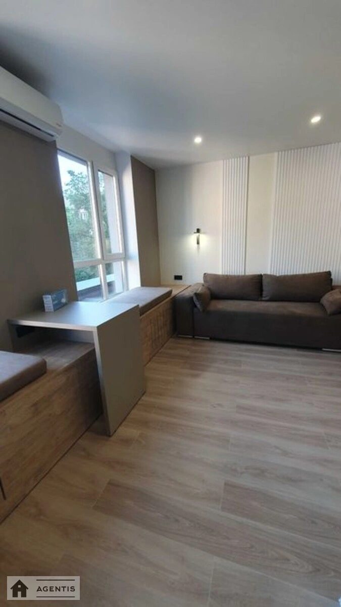 Сдам квартиру 1 комната, 42 m², 3 эт./25 этажей. 25, Олени Теліги вул., Киев. 