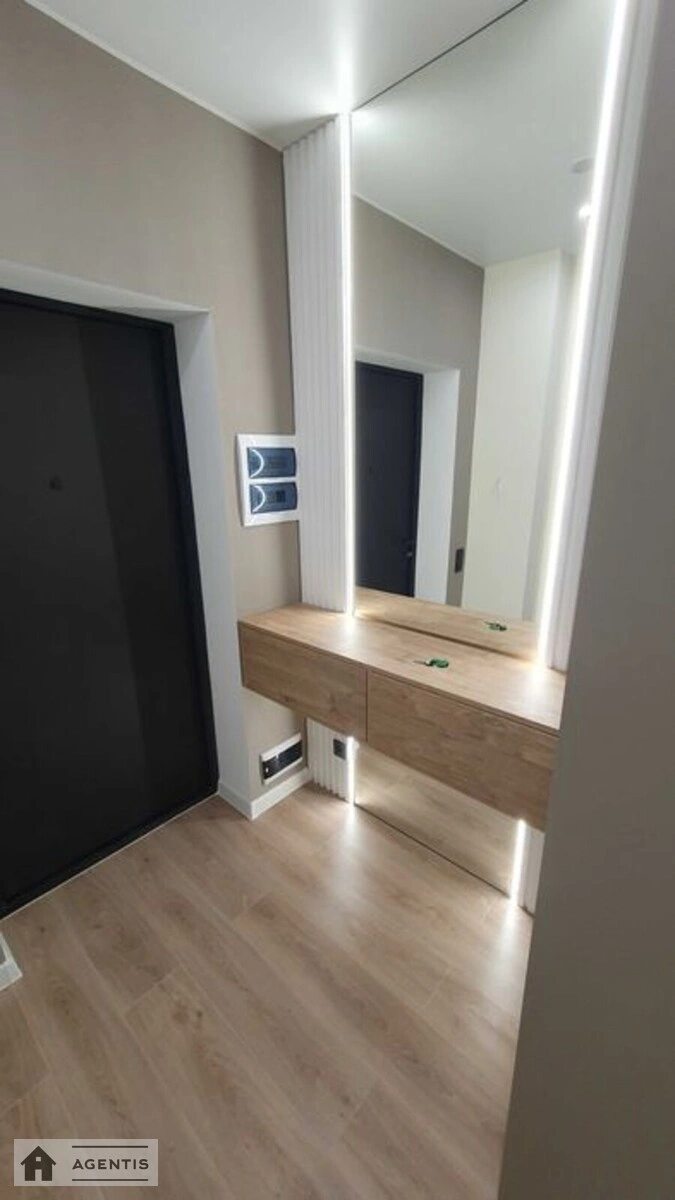 Сдам квартиру 1 комната, 42 m², 3 эт./25 этажей. 25, Олени Теліги вул., Киев. 