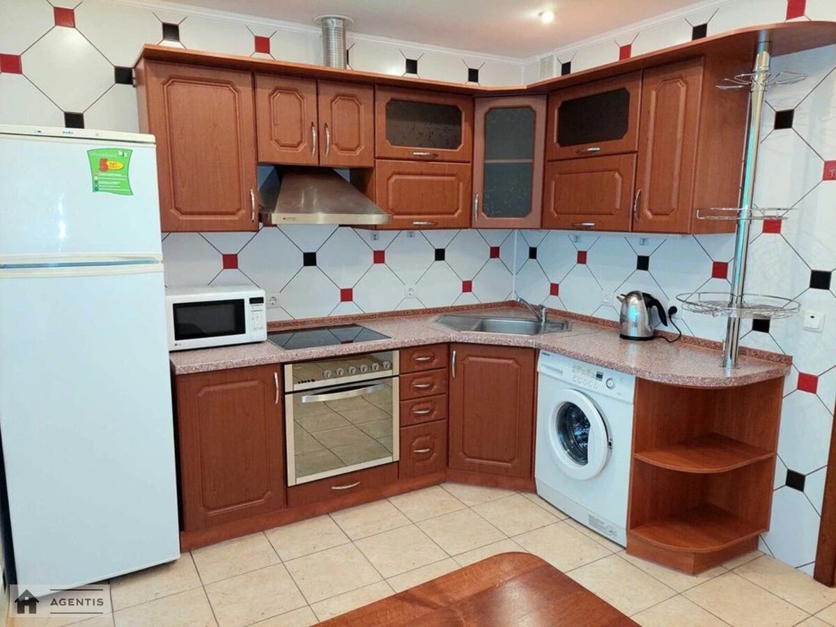 Сдам квартиру 1 комната, 46 m², 6 эт./14 этажей. 12, Федора Ернста вул., Киев. 