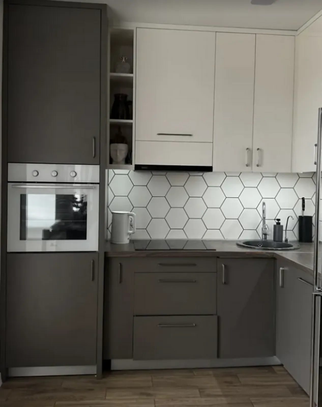 Продаж квартири 2 кімнати, 96 m², 4 пов./4 поверхи. Аляска, Тернопіль. 