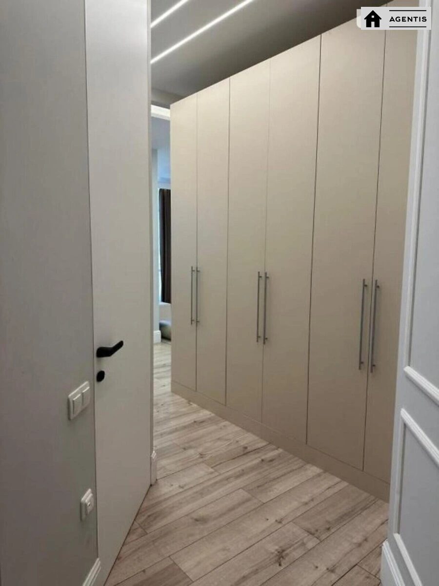 Здам квартиру 2 кімнати, 56 m², 10 пов./11 поверхів. 2, Мирна вул., Київ. 