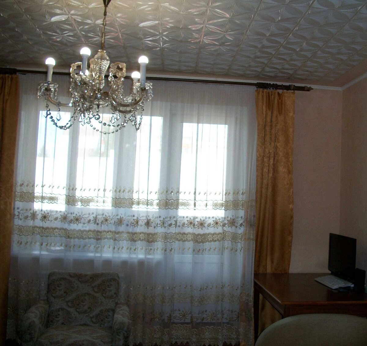 Apartments for sale 3 rooms, 61 m², 3rd fl./10 floors. Фортечний (кіровський), Kropyvnytskyy. 