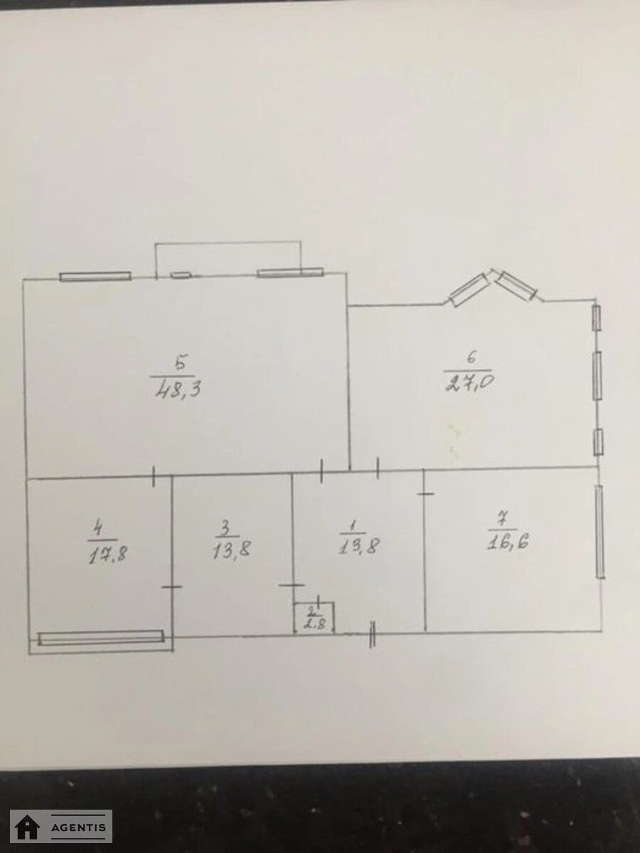 Сдам квартиру 4 комнаты, 140 m², 2 эт./5 этажей. Печерский район, Киев. 