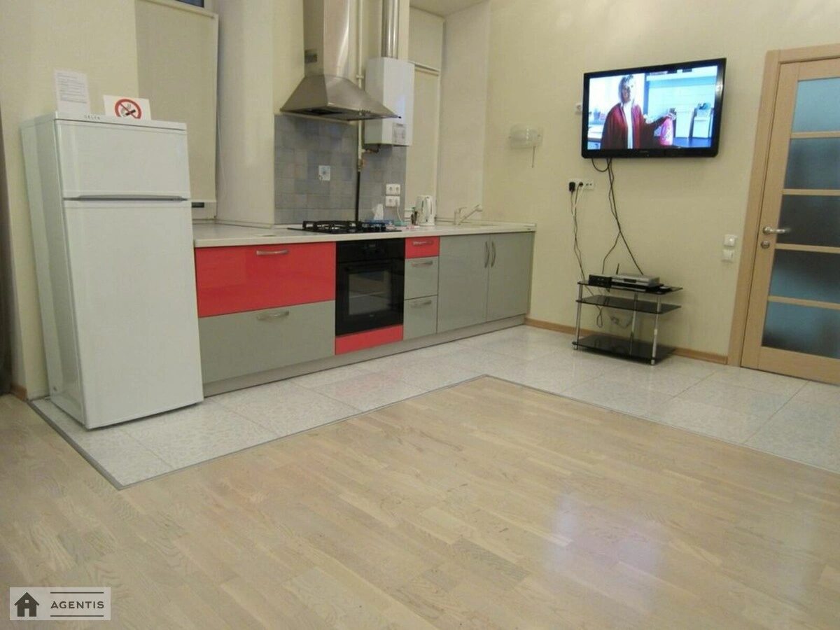 Apartment for rent 1 room, 42 m², 3rd fl./4 floors. 22, Saksaganskogo 22, Kyiv. 