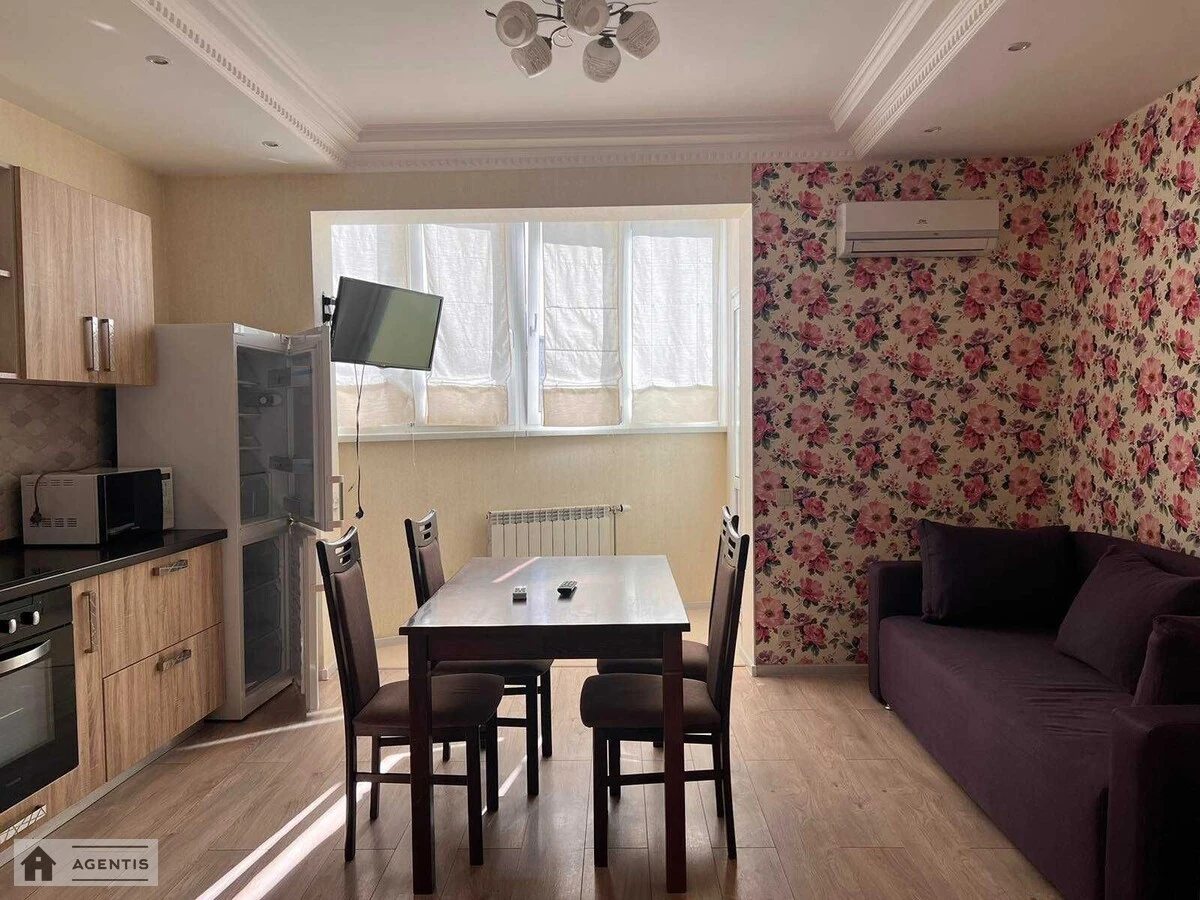 Apartment for rent 1 room, 57 m², 11th fl./23 floors. 19, Dniprovs'ka embankment 19, Kyiv. 