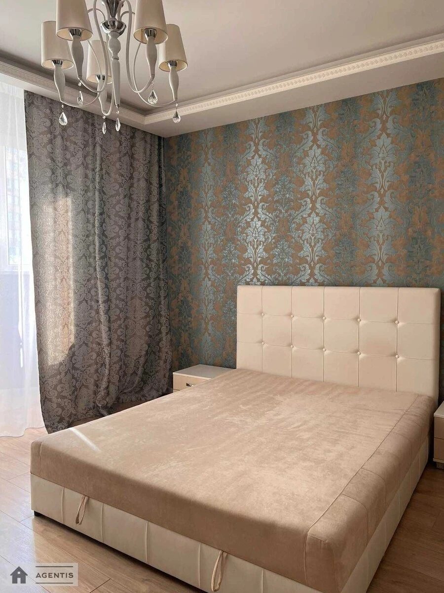 Apartment for rent 1 room, 57 m², 11th fl./23 floors. 19, Dniprovs'ka embankment 19, Kyiv. 