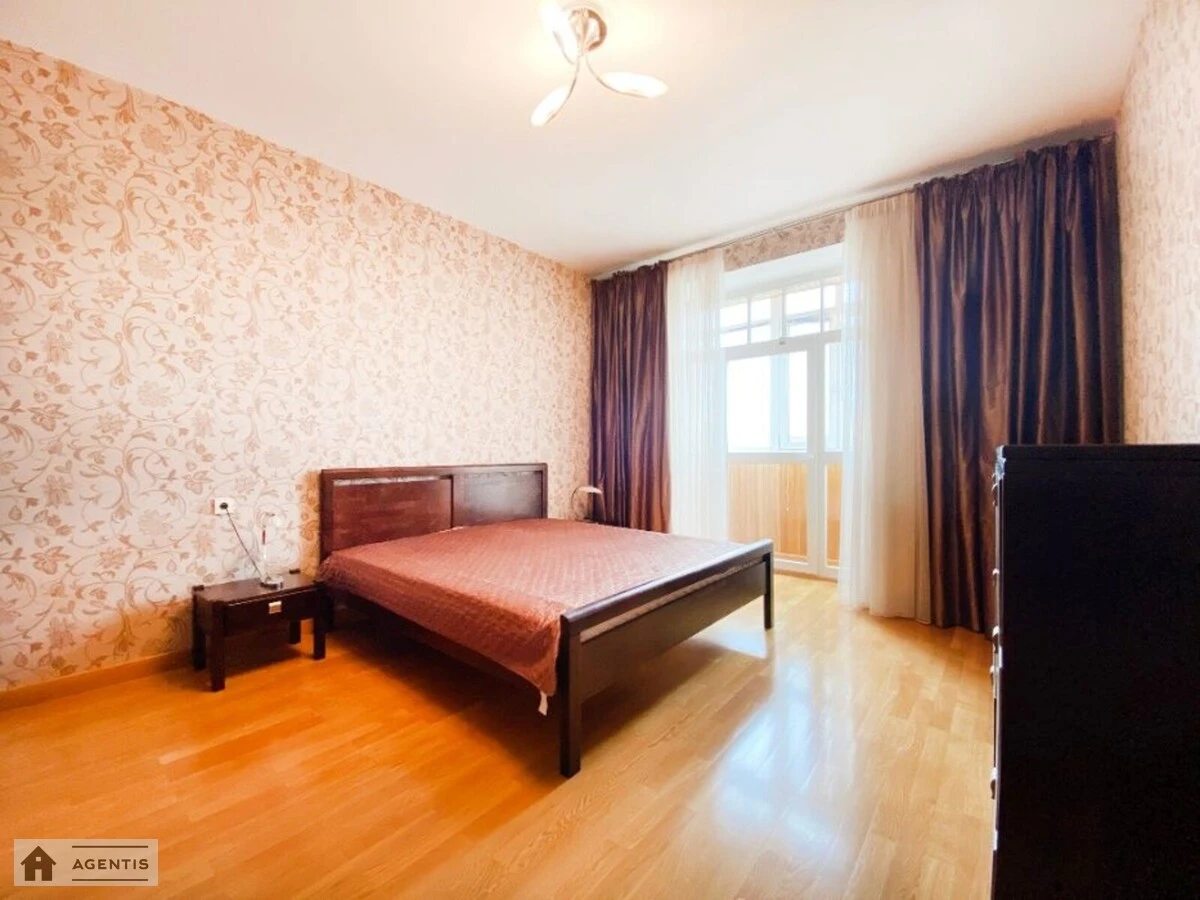 Apartment for rent 4 rooms, 180 m², 6th fl./11 floors. 5, Irynynska 5, Kyiv. 