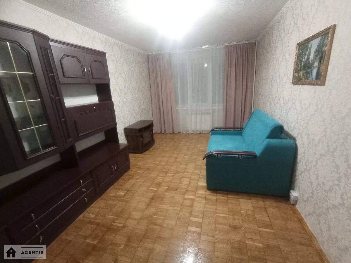 Apartment for rent 1 room, 35 m², 4th fl./16 floors. 25, Romana Ratushnoho vul. Volhohradska, Kyiv. 