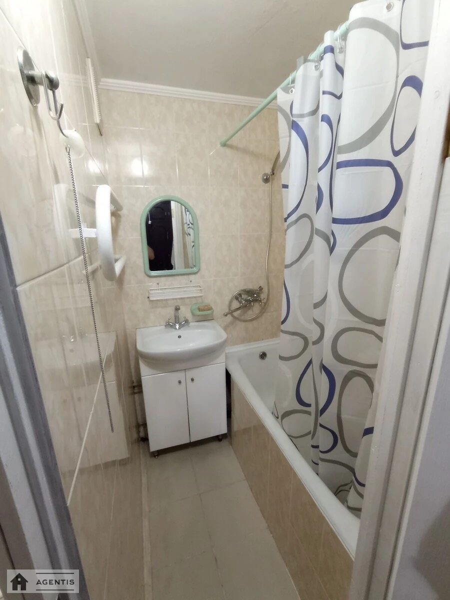 Здам квартиру 1 кімната, 35 m², 4 пов./16 поверхів. 25, Романа Ратушного вул. (Волгоградська), Київ. 