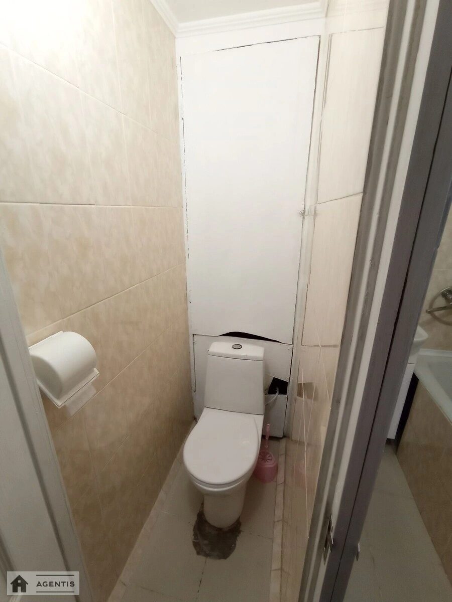 Здам квартиру 1 кімната, 35 m², 4 пов./16 поверхів. 25, Романа Ратушного вул. (Волгоградська), Київ. 