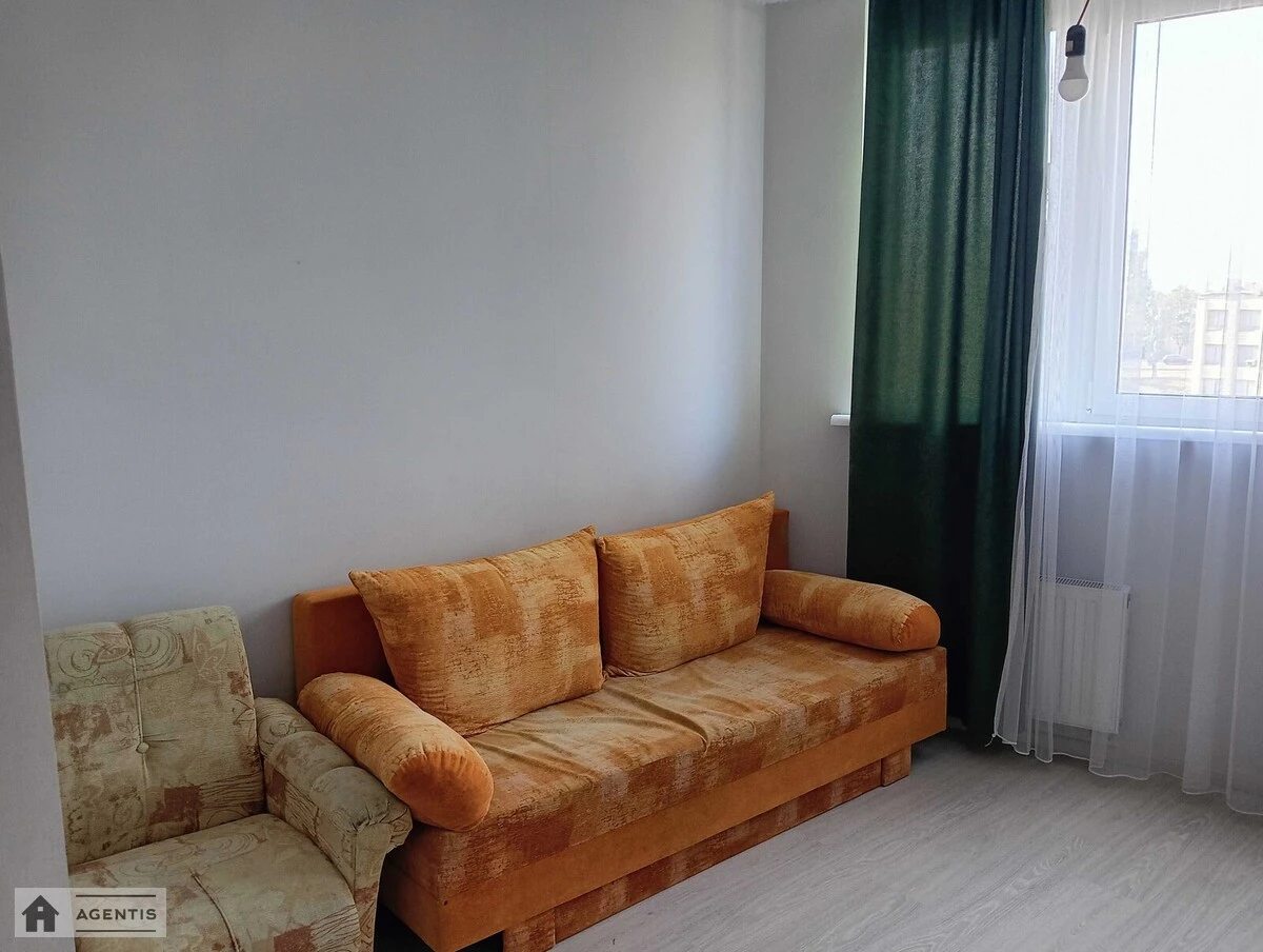 Apartment for rent 3 rooms, 61 m², 7th fl./16 floors. Dniprovskyy rayon, Kyiv. 