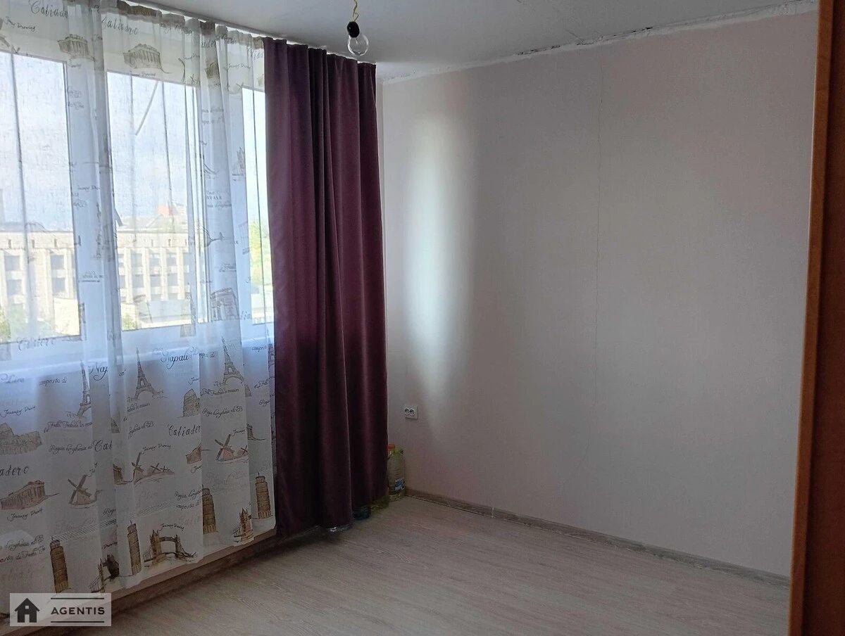 Apartment for rent 3 rooms, 61 m², 7th fl./16 floors. Dniprovskyy rayon, Kyiv. 