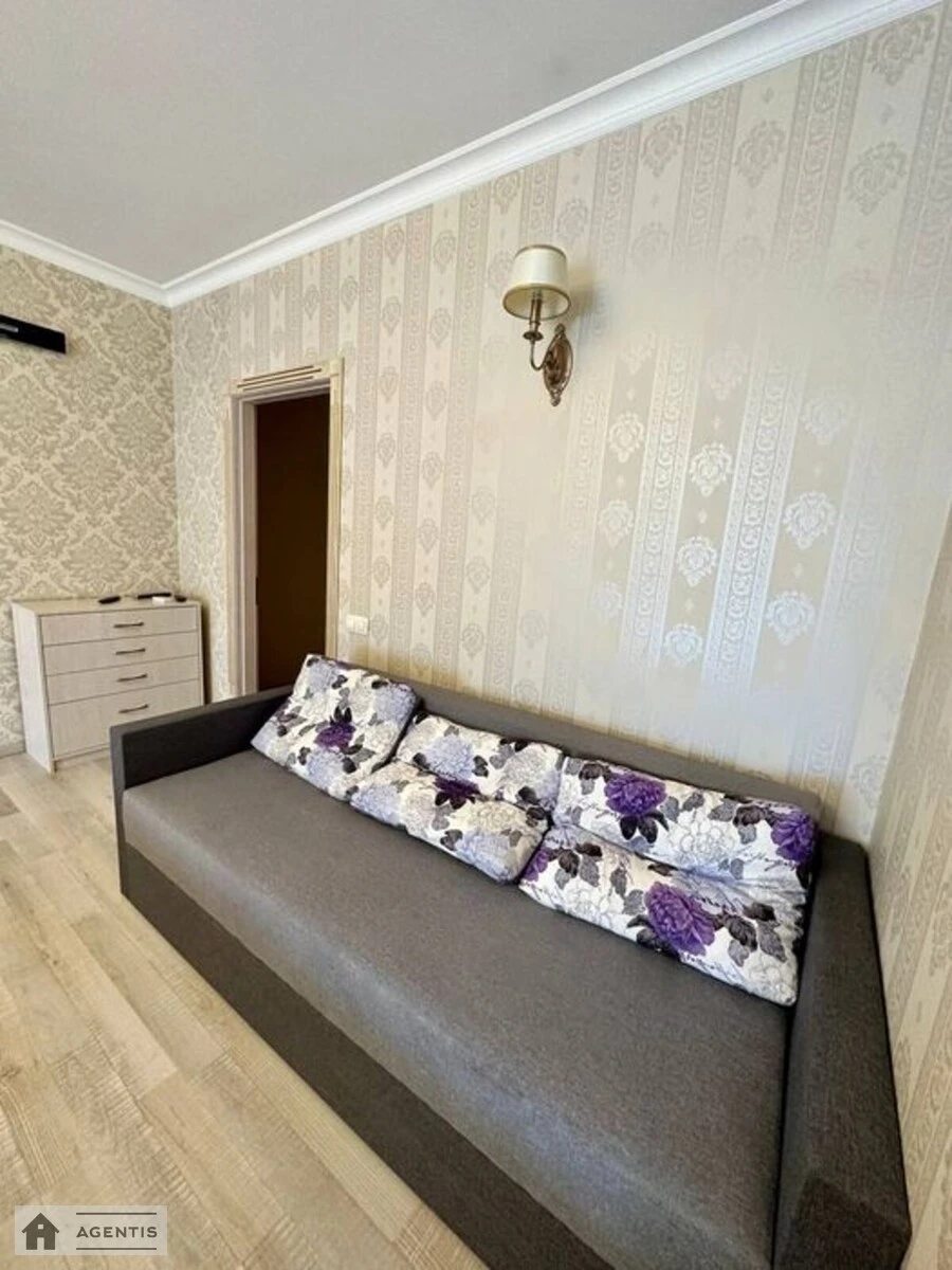 Сдам квартиру 1 комната, 49 m², 25 эт./26 этажей. 3, Юрія Шумського вул., Киев. 