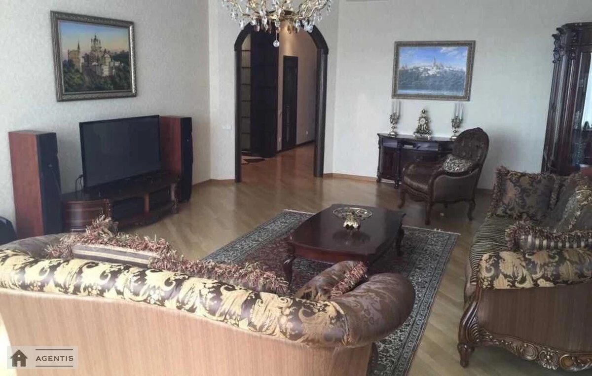 Apartment for rent 3 rooms, 150 m², 3rd fl./4 floors. 17, Instytutska 17, Kyiv. 