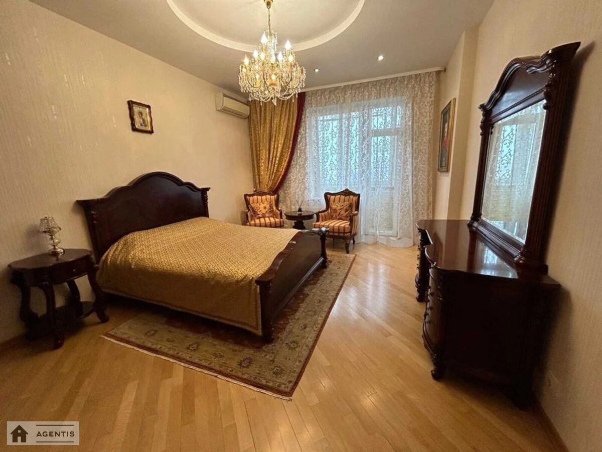 Apartment for rent 3 rooms, 150 m², 3rd fl./4 floors. 17, Instytutska 17, Kyiv. 