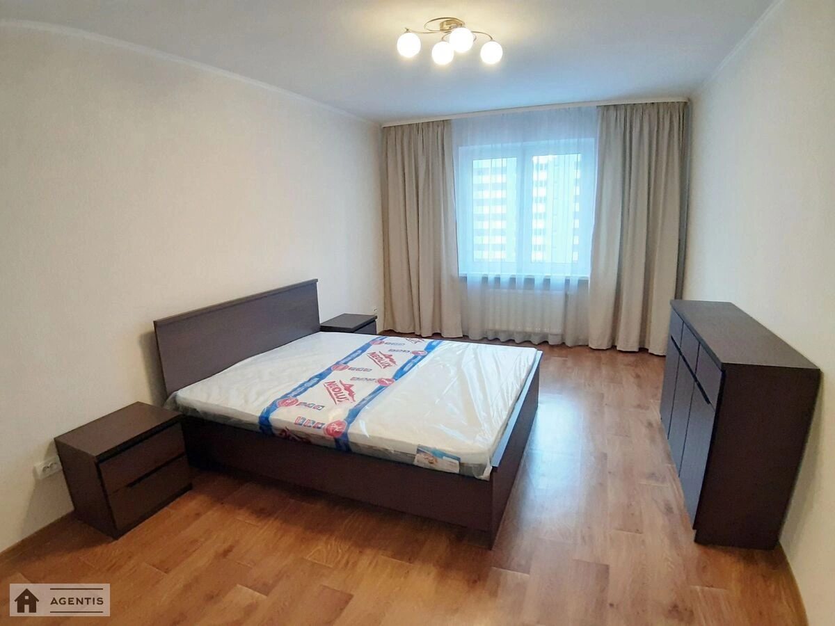 Apartment for rent 2 rooms, 778 m², 16th fl./25 floors. 3, Baltiyskiy 3, Kyiv. 