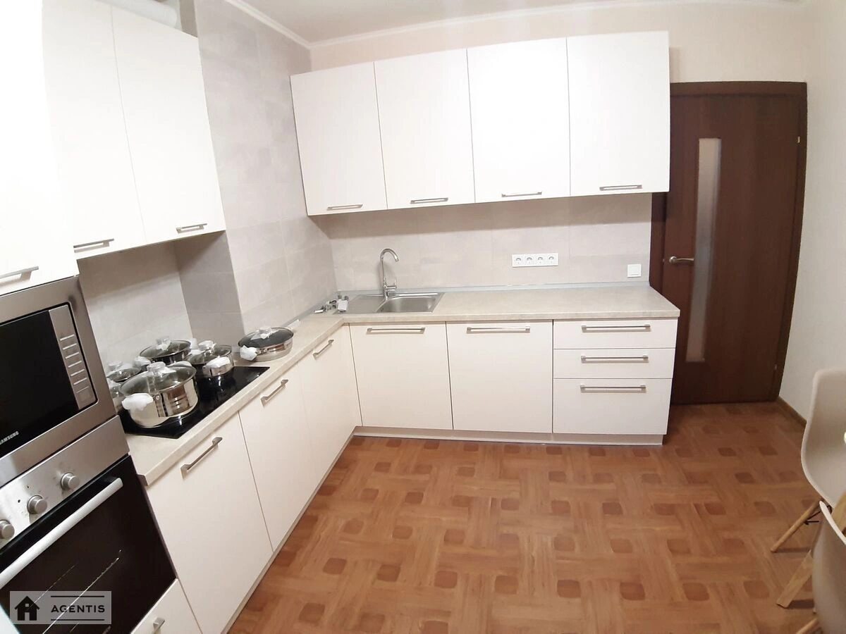 Apartment for rent 2 rooms, 778 m², 16th fl./25 floors. 3, Baltiyskiy 3, Kyiv. 