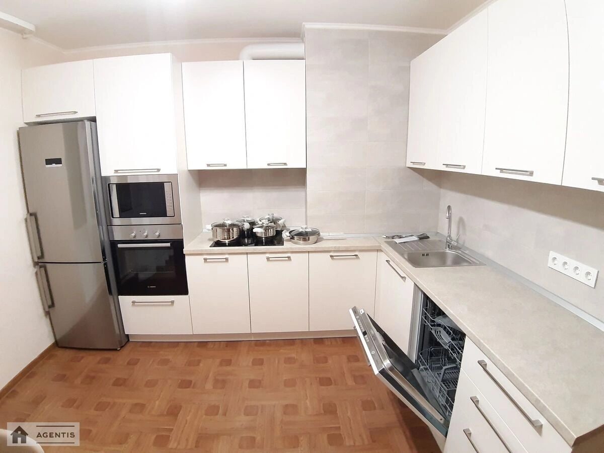 Apartment for rent 2 rooms, 778 m², 16th fl./25 floors. 3, Baltiyskiy 3, Kyiv. 