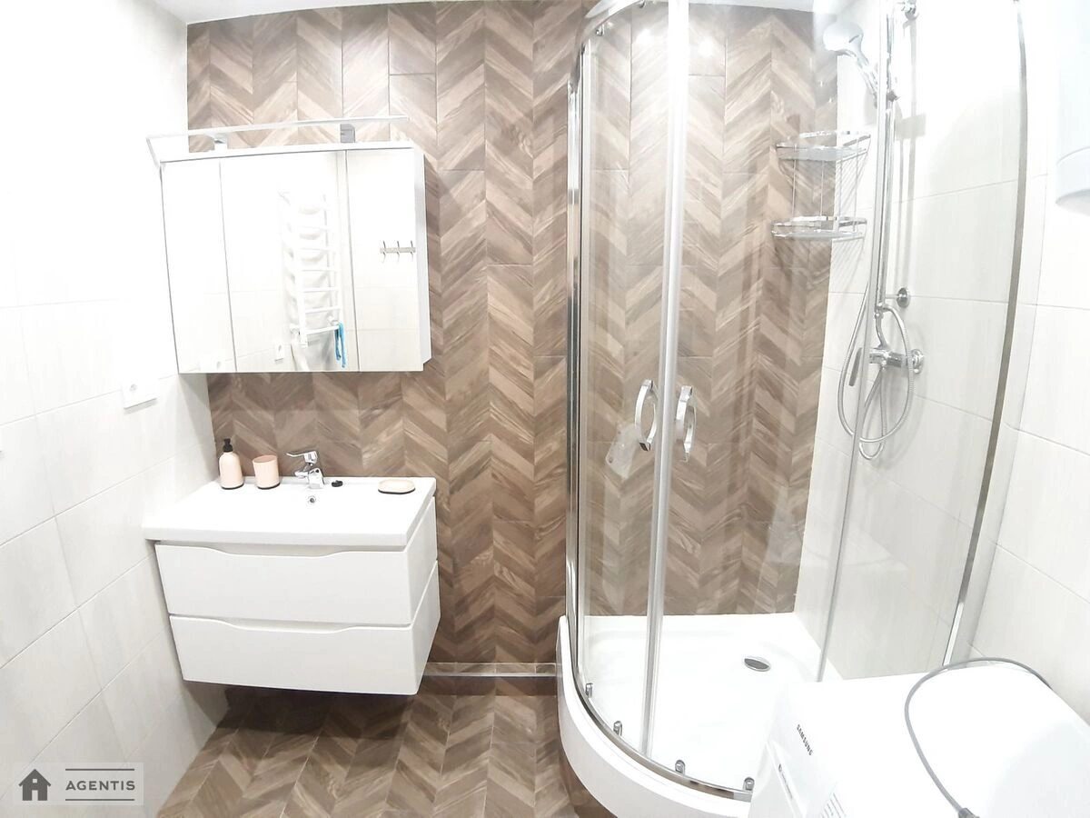 Apartment for rent 2 rooms, 778 m², 16th fl./25 floors. 3, Baltiyskiy 3, Kyiv. 