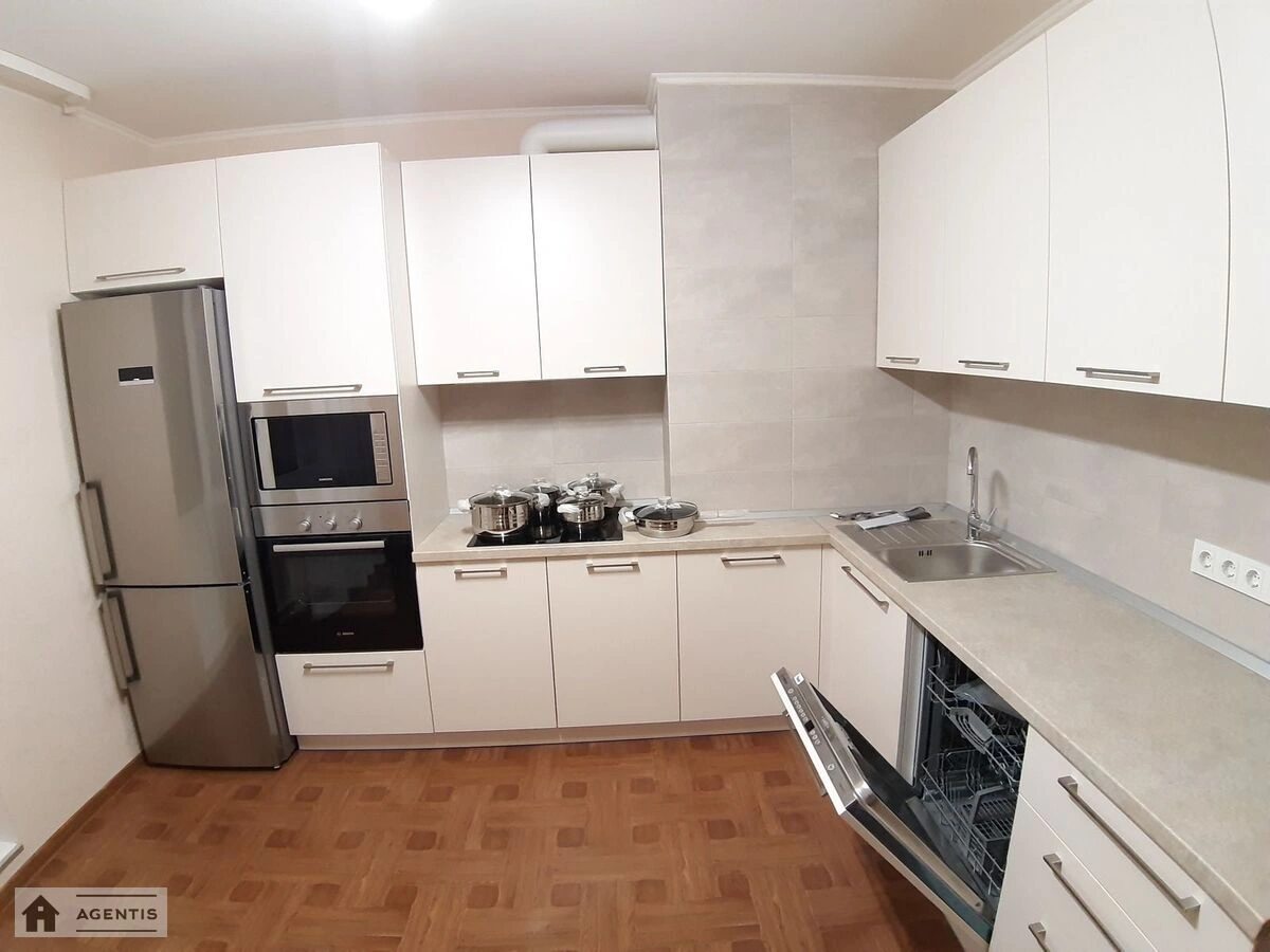 Apartment for rent 2 rooms, 778 m², 16th fl./25 floors. 3, Baltiyskiy 3, Kyiv. 