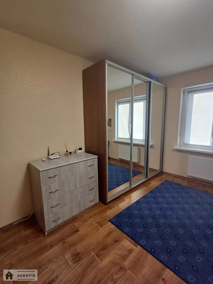 Сдам квартиру 1 комната, 40 m², 8 эт./24 этажа. 11, Ясиневатский 11, Киев. 