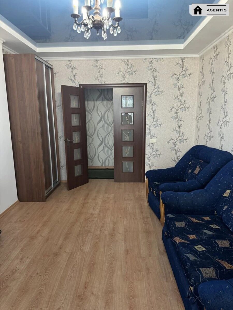 Здам квартиру 2 кімнати, 70 m², 3 пов./26 поверхів. 6, Драгоманова 6, Київ. 