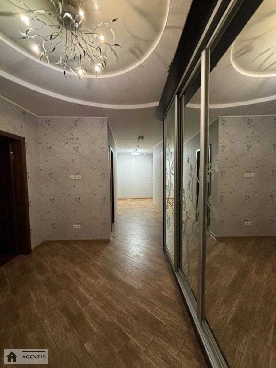 Apartment for rent 4 rooms, 140 m², 12th fl./25 floors. 25, Dniprovs'ka embankment 25, Kyiv. 