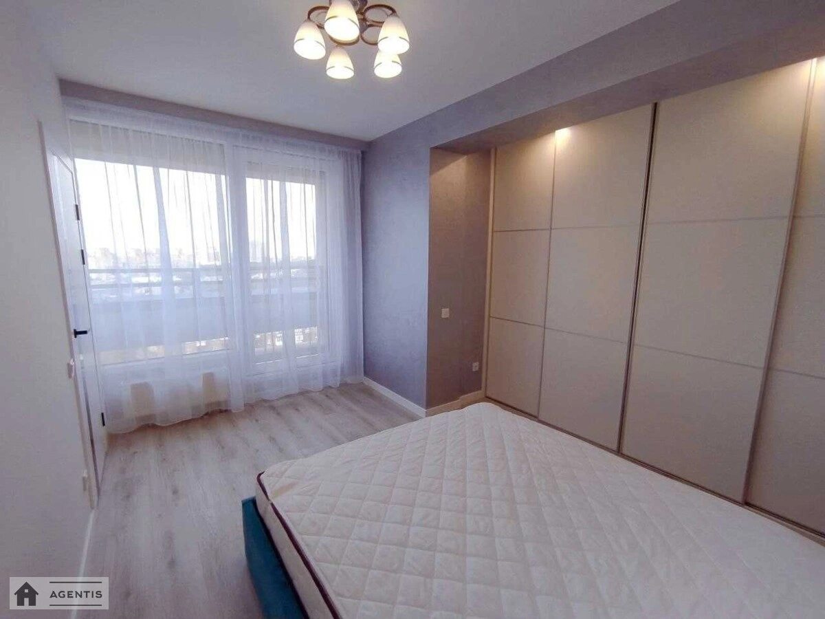 Сдам квартиру 2 комнаты, 52 m², 11 эт./20 этажей. 55, Берестейський просп. (Перемоги), Киев. 