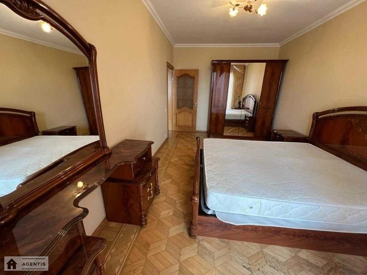 Apartment for rent 3 rooms, 110 m², 18th fl./21 floors. 6, Mykilsko-Slobidska 6, Kyiv. 