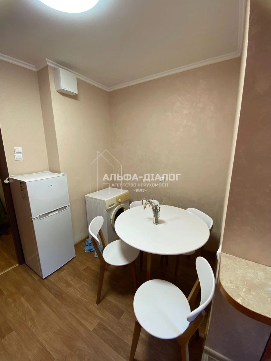 Apartment for rent 2 rooms, 56 m², 1st fl./24 floors. 81, Yuliyi Zdanovskoyi vul. Mykhayla Lomonosova, Kyiv. 