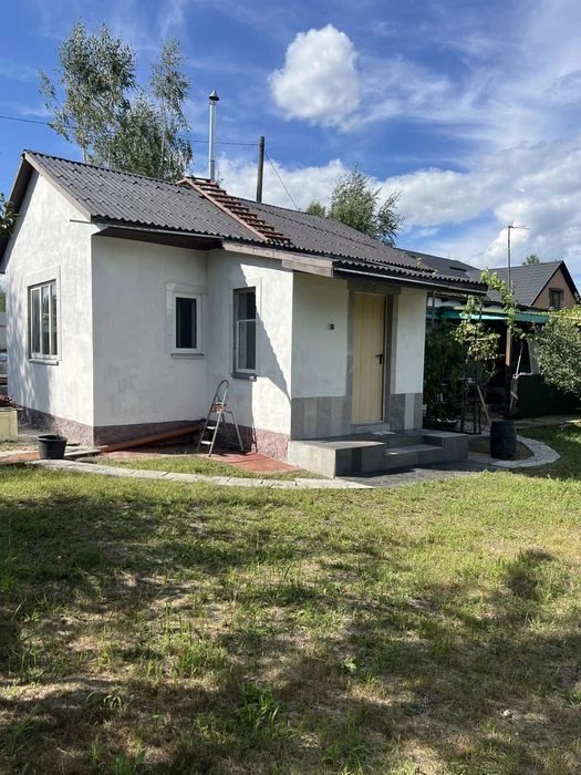 Summer cottage for sale 2 rooms, 42 m², 1 floor. Blystavytsya. 