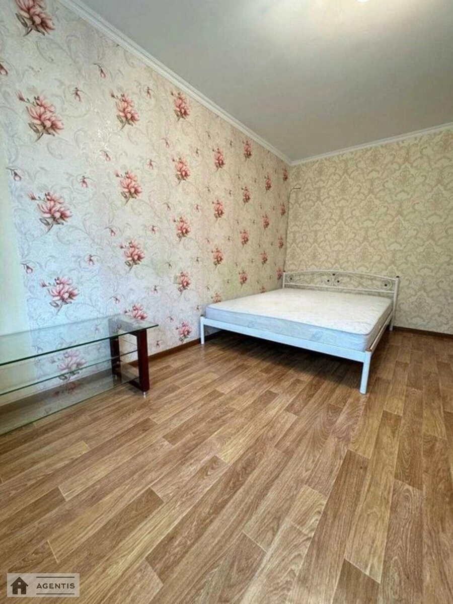 Apartment for rent 1 room, 32 m², 3rd fl./9 floors. 26, Symyrenka 26, Kyiv. 