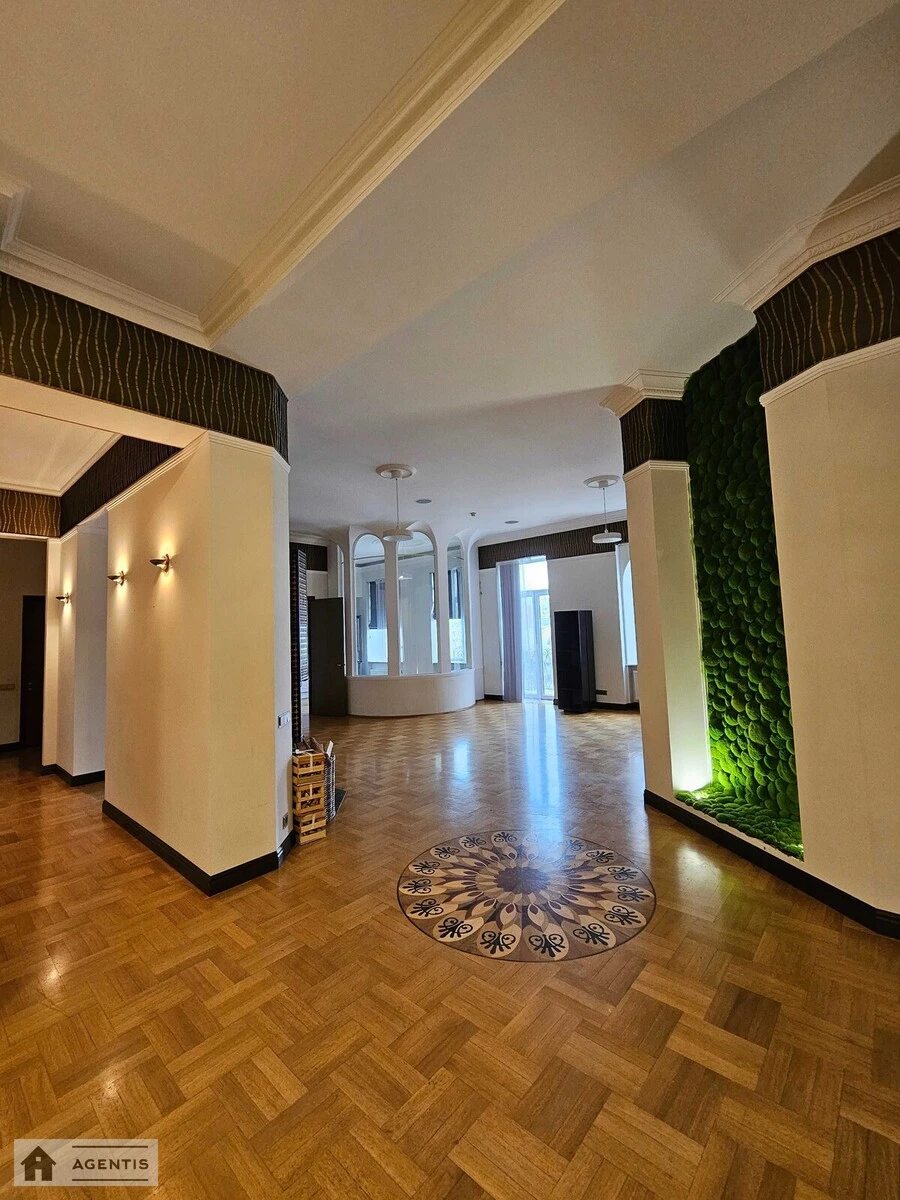 Apartment for rent 4 rooms, 180 m², 6th fl./6 floors. 26, Velyka Vaselkivska 26, Kyiv. 