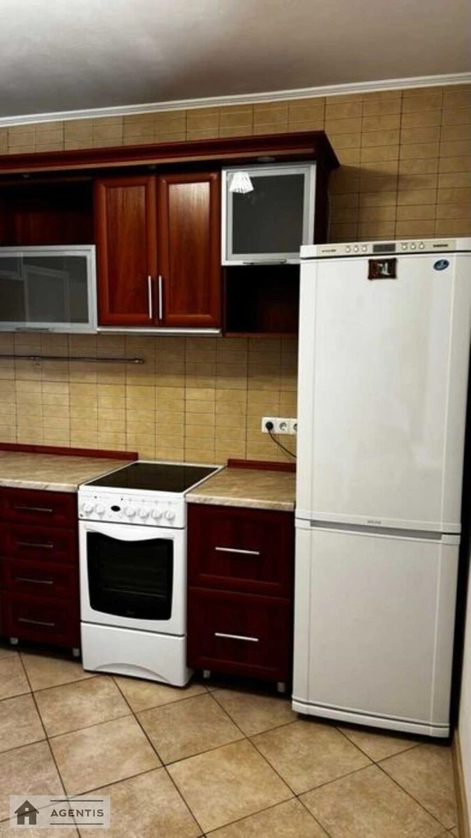 Здам квартиру 1 кімната, 45 m², 12 пов./20 поверхів. 1, Драгоманова 1, Київ. 