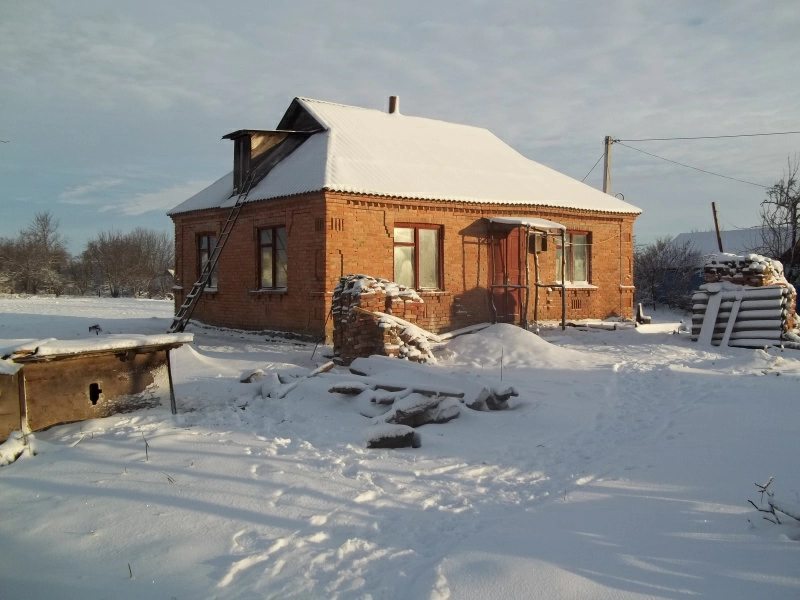 House for sale. 3 rooms, 61 m², 1 floor. 4, Zatyshna, Nemyrov. 