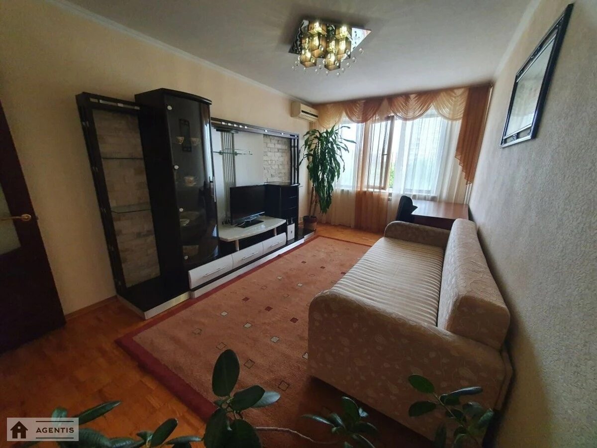 Здам квартиру 1 кімната, 35 m², 6 пов./16 поверхів. 12, Академіка Корольова просп., Київ. 