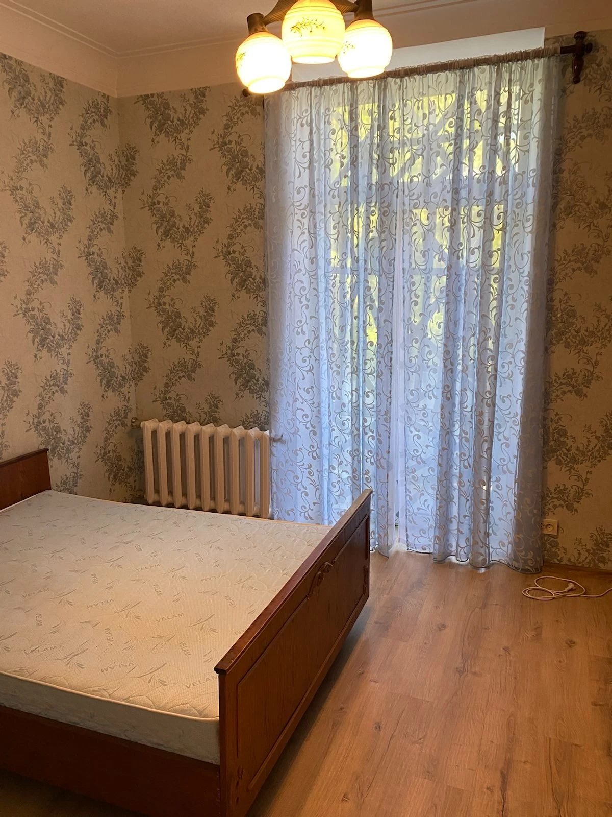 Сдам квартиру 2 комнаты, 50 m², 3 эт./5 этажей. 121, Яворницького пр., Днепр. 